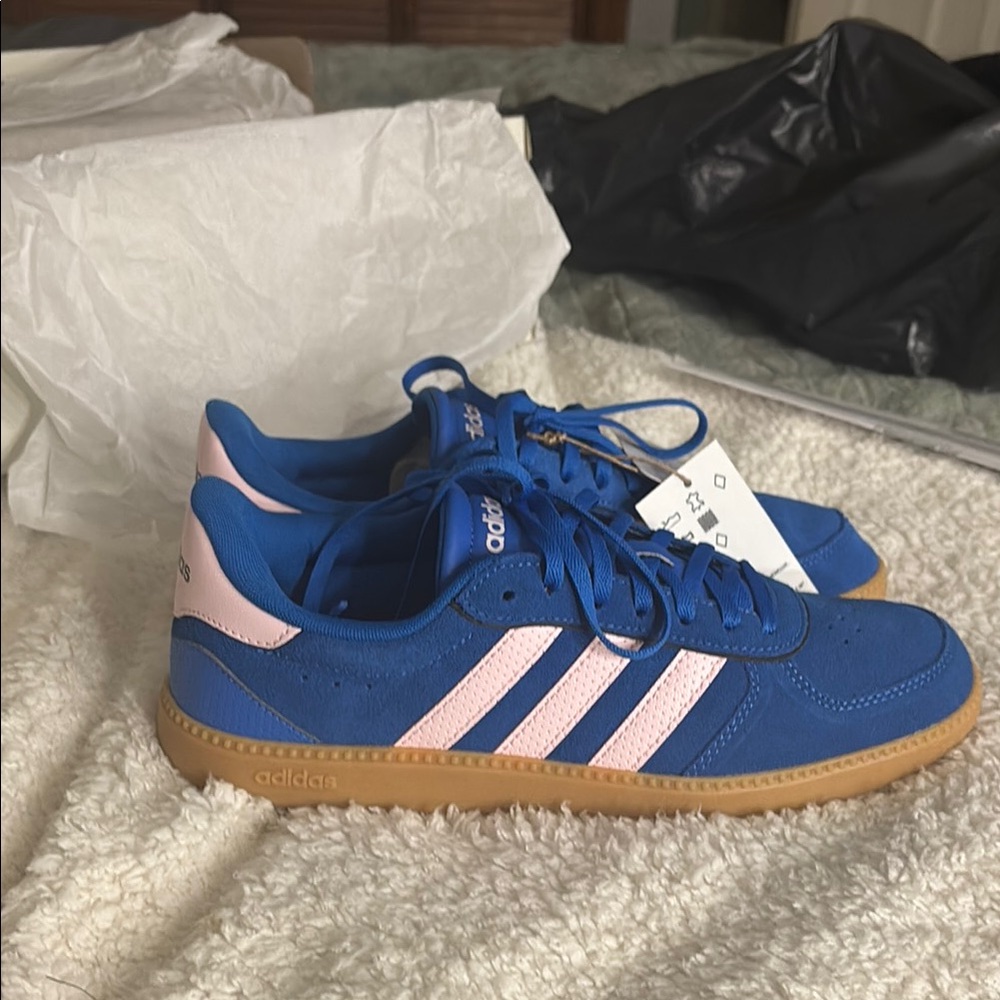 Adidas Breaknet Sleek Sneaker - Women's size 9
